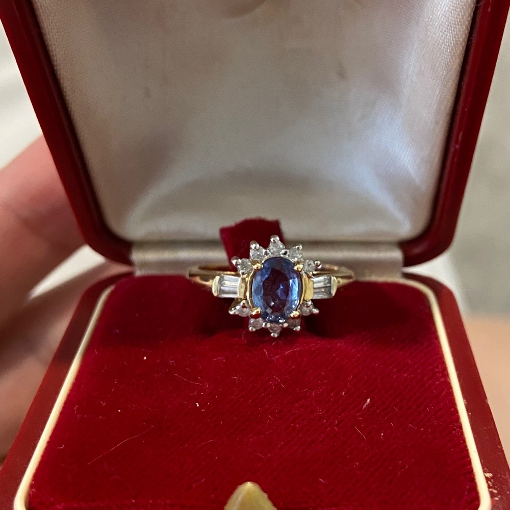14k yellow gold Sapphire and diamond ring size 7
